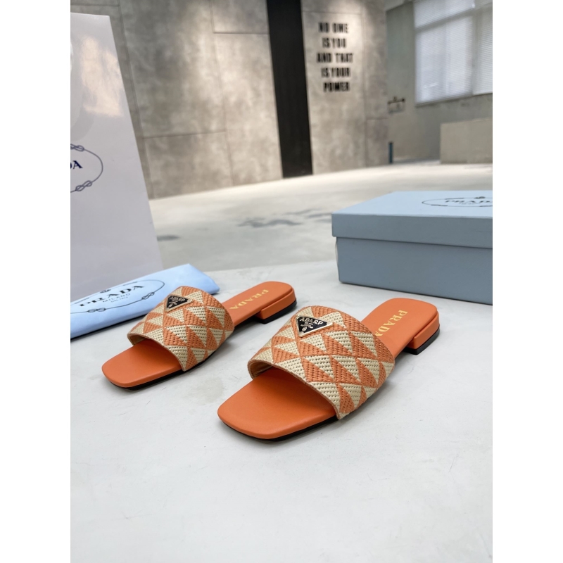 Pra*a slippers